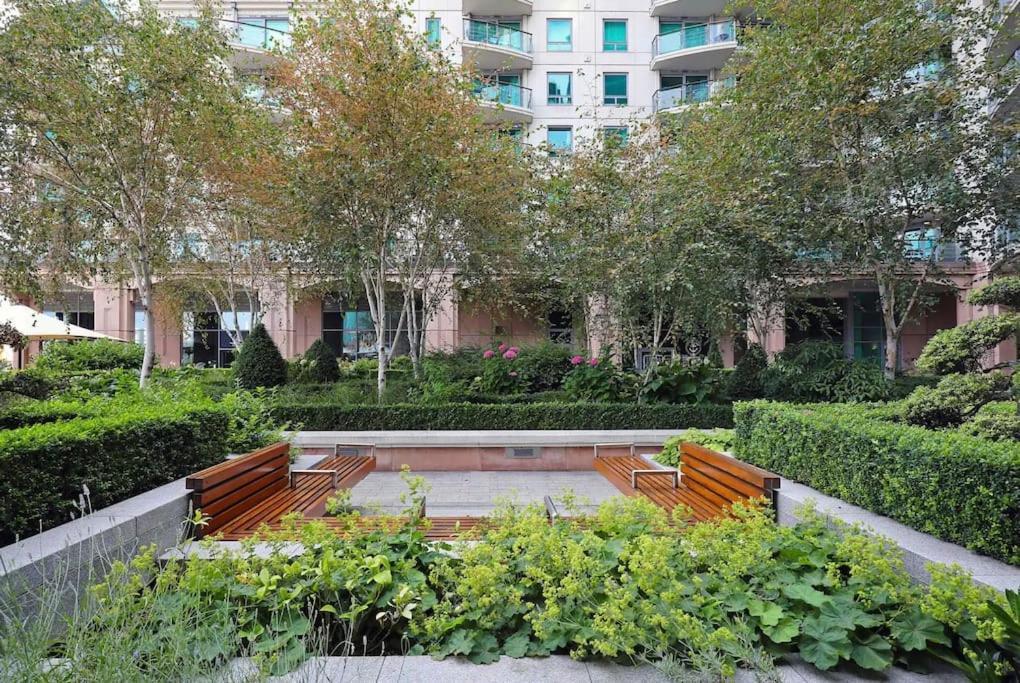 Stunning 2 Bed Thames River View - Central London Exterior photo